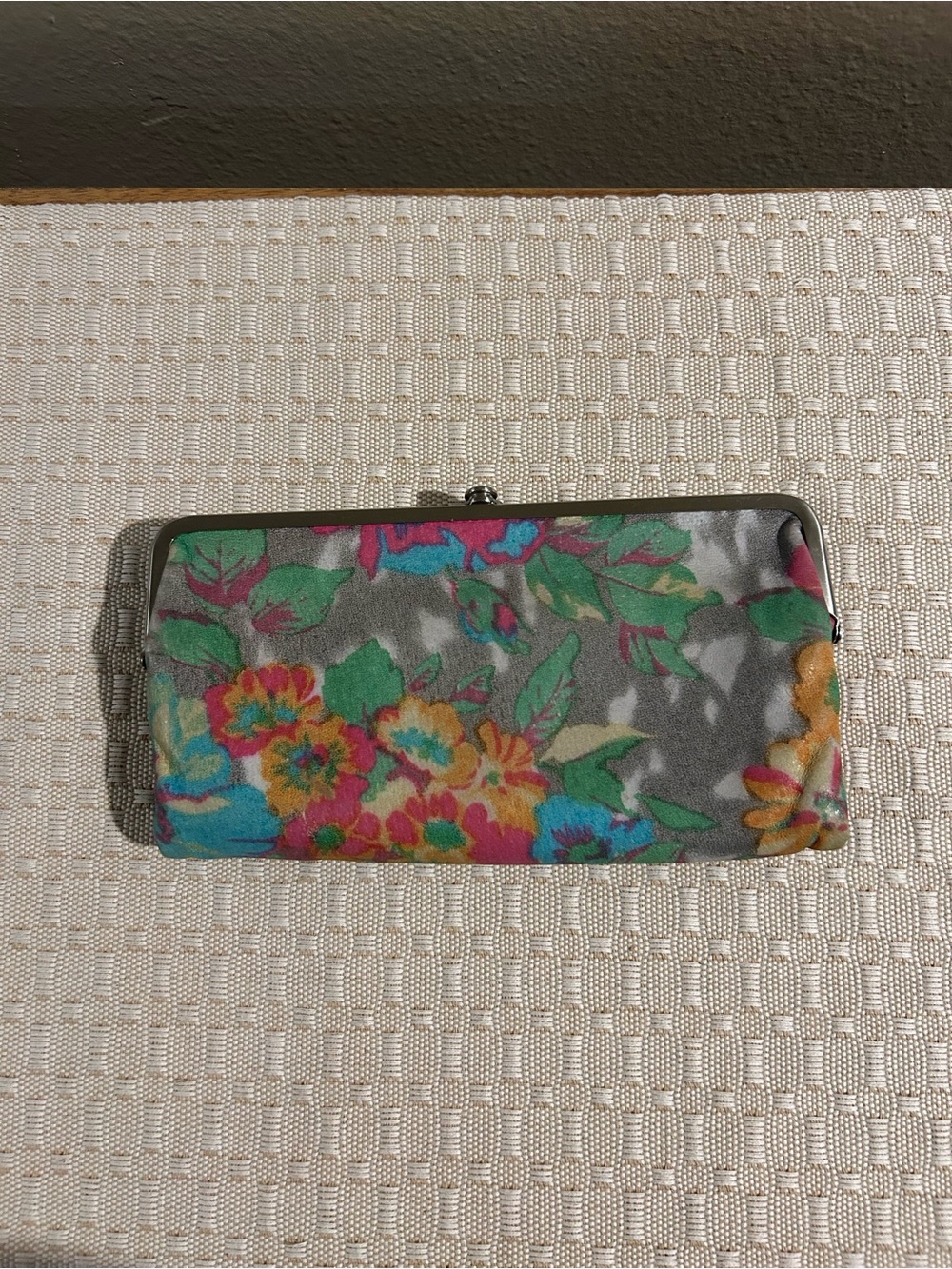 HOBO Water Color Floral Pattern - Picture 2 of 11